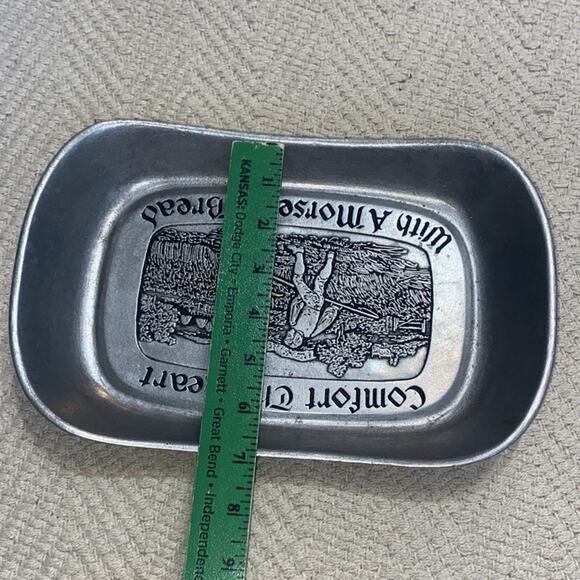 Vintage Wilton Comfort Thy Heart with A Morsel of Bread Pewter Plate Tray - Picture 7 of 8